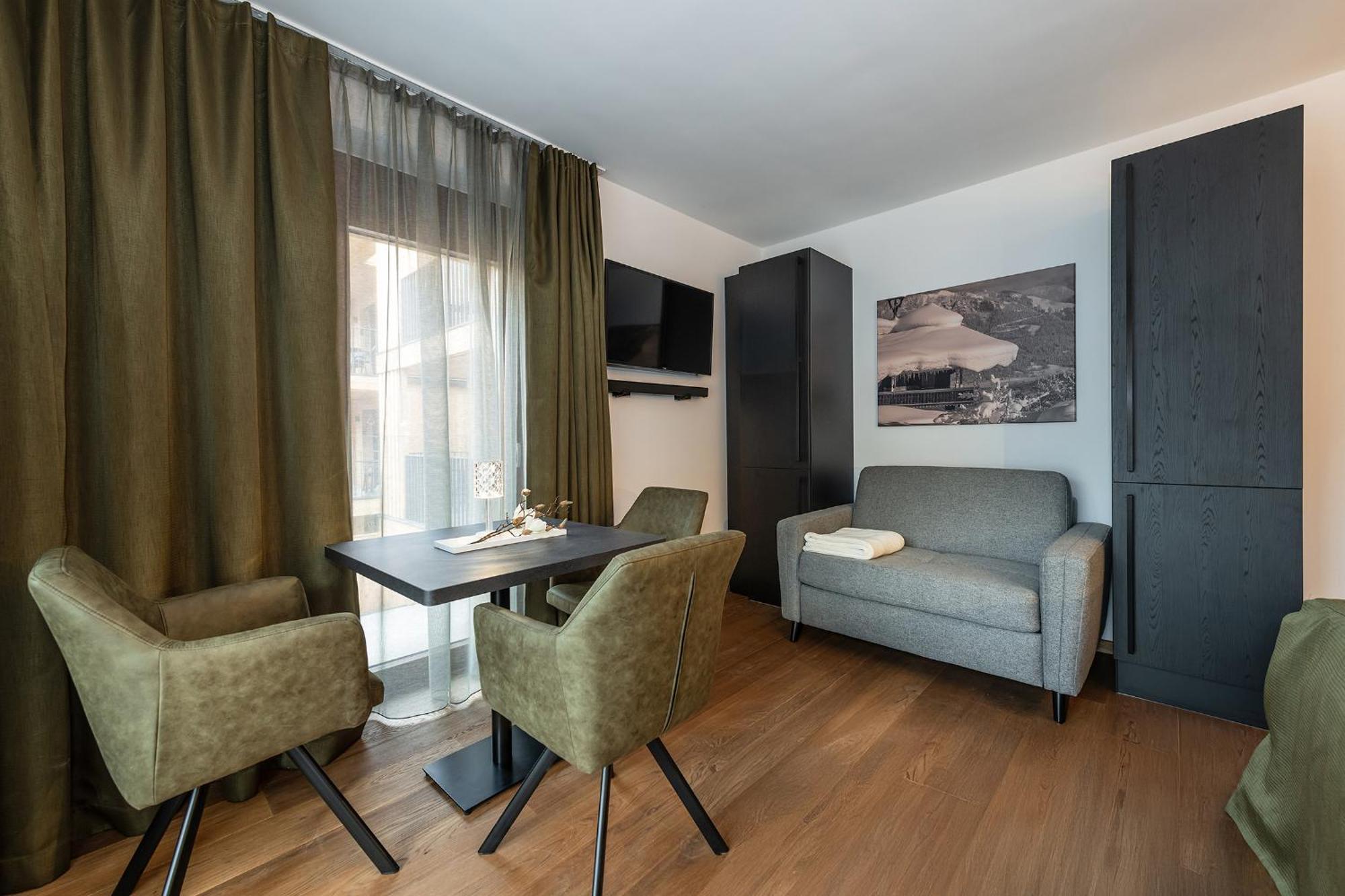Alpenparks Hotel & Apartment Taxacher Kirchberg in Tirol Exterior photo